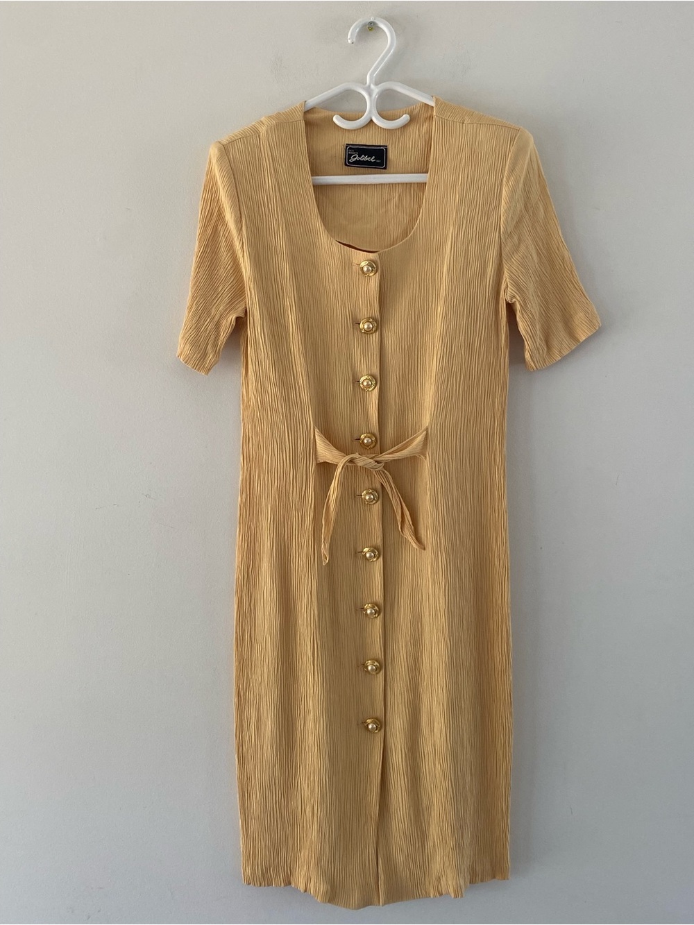 Vintage Classic Button-Front Midi Dress in Mustard